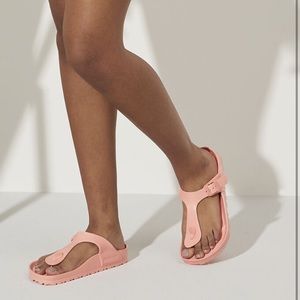 Birkenstock Gizeh Sandal: Baby Pink